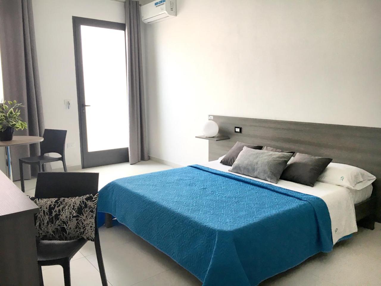 B&B Costa Azzurra Porto Cesareo Bagian luar foto