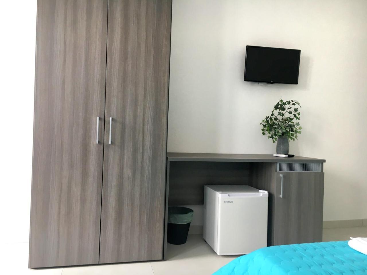 B&B Costa Azzurra Porto Cesareo Bagian luar foto